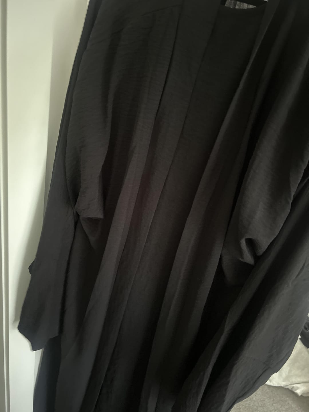 Customer photo review of 3PC Crinkle Abaya - Black
