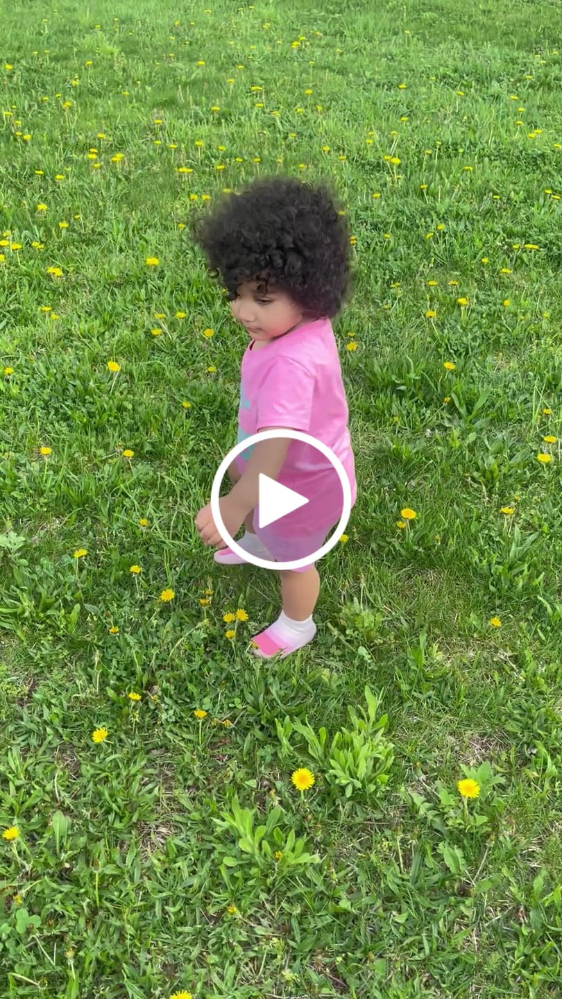 Customer video review of Tiny Explorings™ Sock Shoes