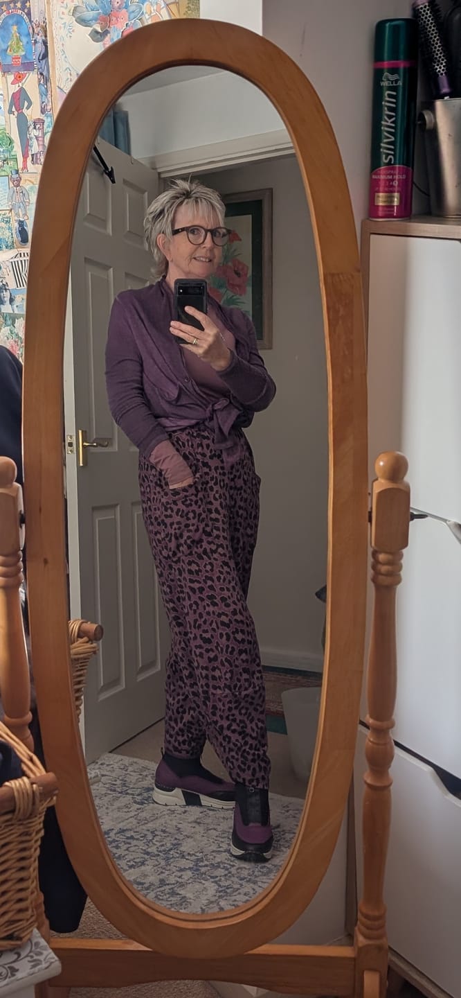 Customer photo review of Leopard Print Barrel Leg Sweat-Pants