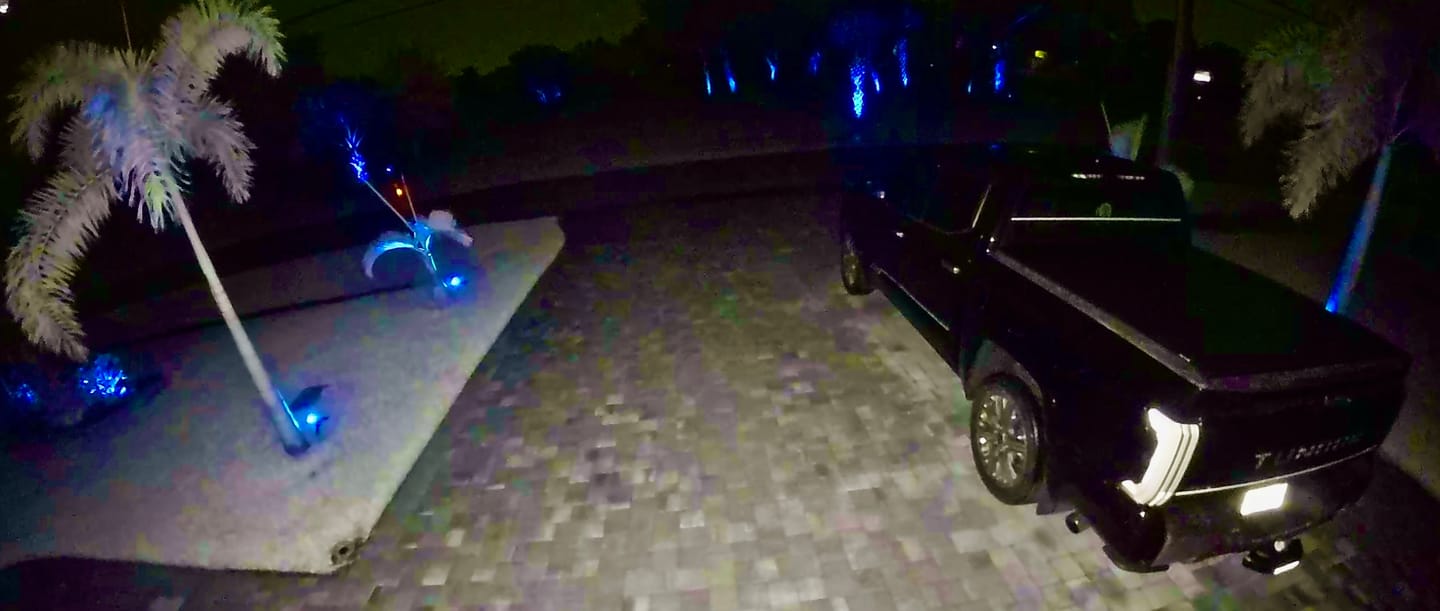 Customer photo review of TSUN 4/7 LEDs Outdoor Solar Spot Lights