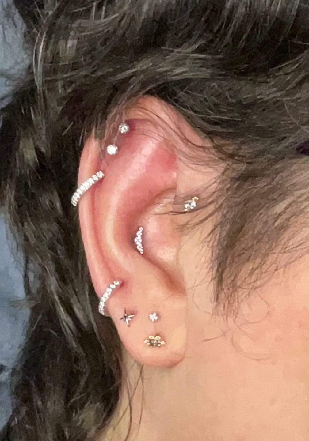 Customer photo review of STELLA Crystal Star Threadless Cartilage Stud