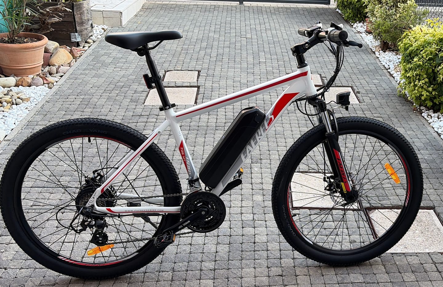 Customer photo review of F28 MT