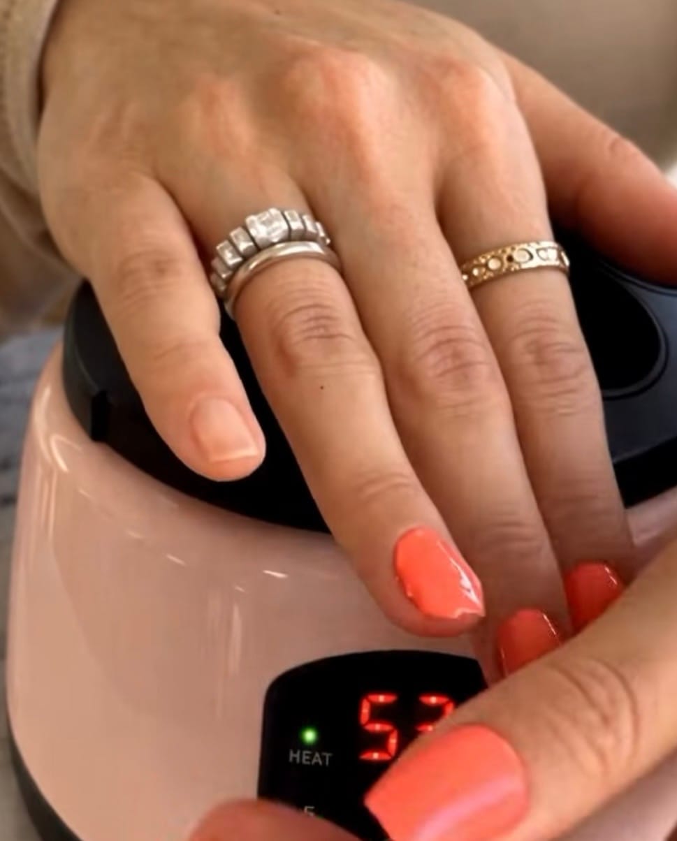 Customer photo review of NailSteam Pro™ Retire Vernis Vapeur Mains & Pieds