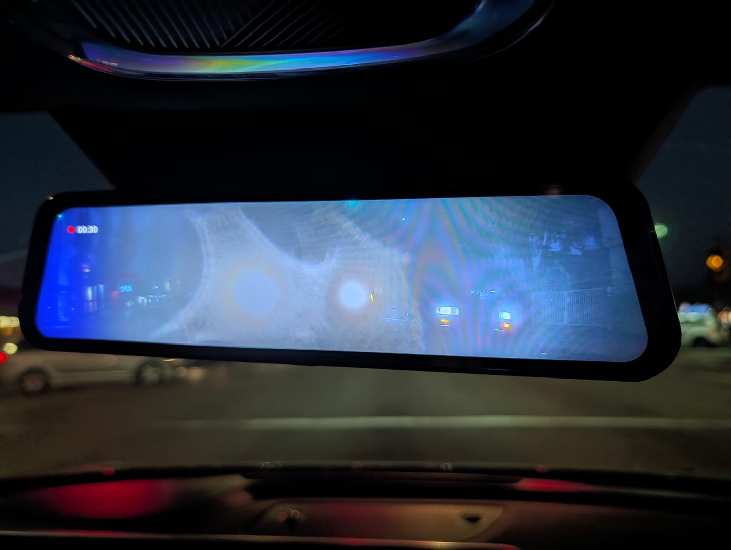 Customer photo review of WOLFBOX G900Pro 12MP WiFi Touch Screen Rear View Mirror Dash Cam Smart Mirror