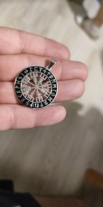 Customer photo review of Pendentif zodiaque (argent)