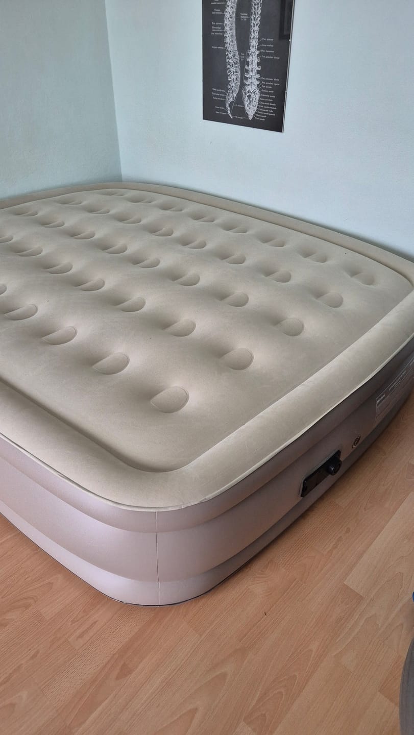 Customer photo review of Luftmatratze selbstaufblasend