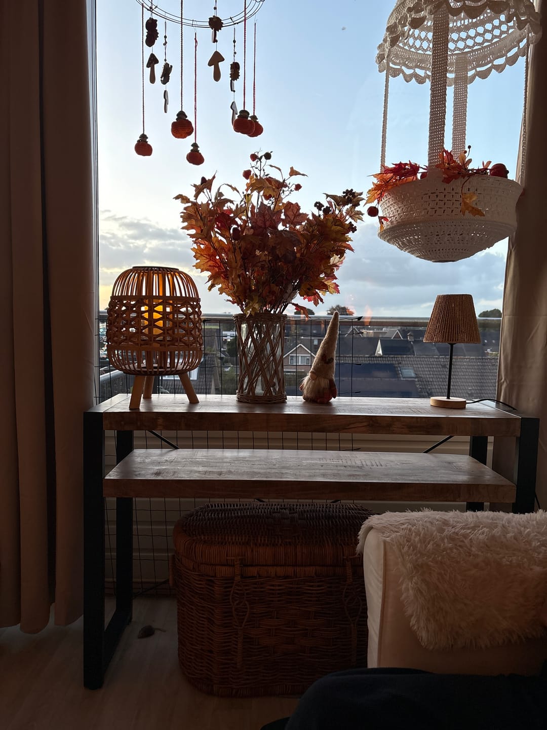Customer photo review of Sidetable industrieel Britt met schap | Mangohout en Staal | 120 x 35 x 76cm