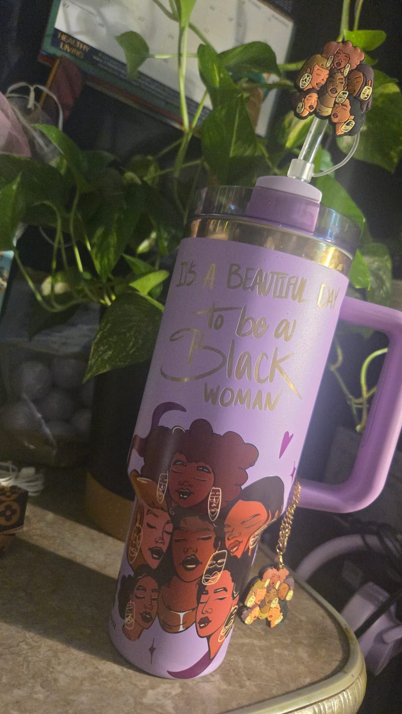 Customer photo review of Limited Edition "Crème Brûlée" Purple FlowSip™ Insulated Tumbler – Pinklomein x Cecilia's House