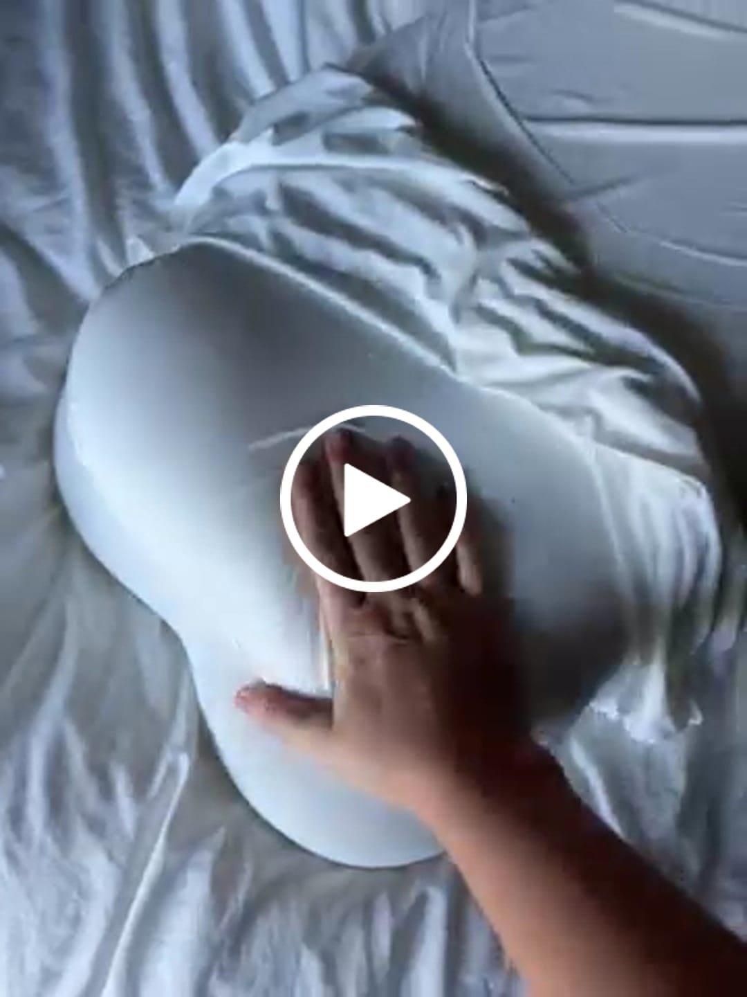 Customer video review of CloudAlign™ Pillow