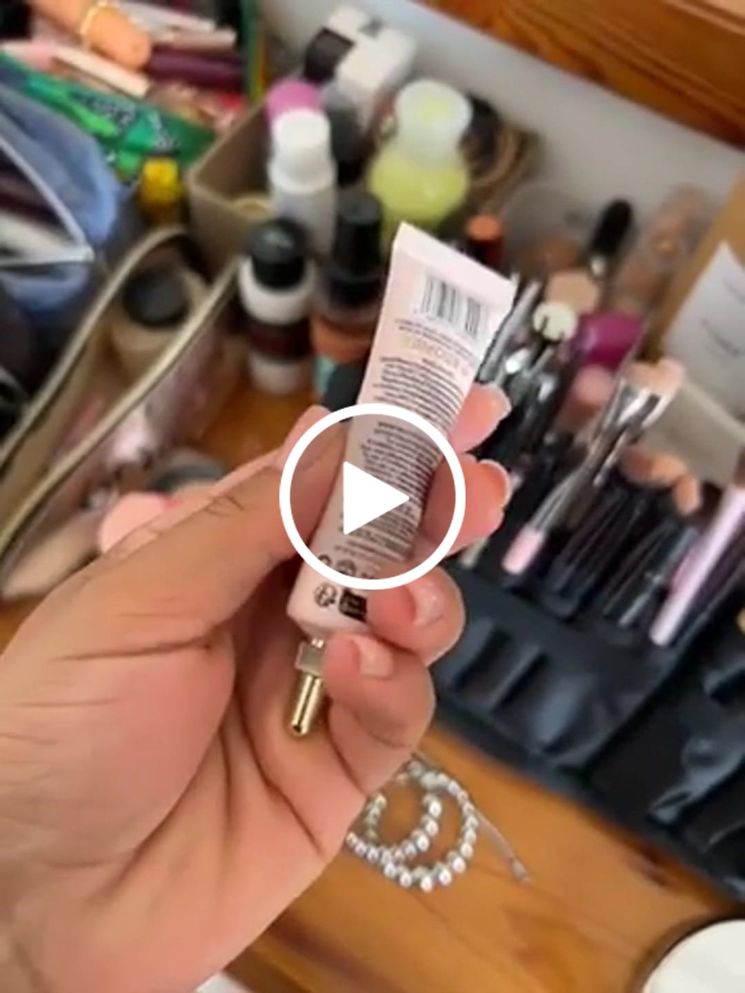 Customer video review of Rumour Eye Base