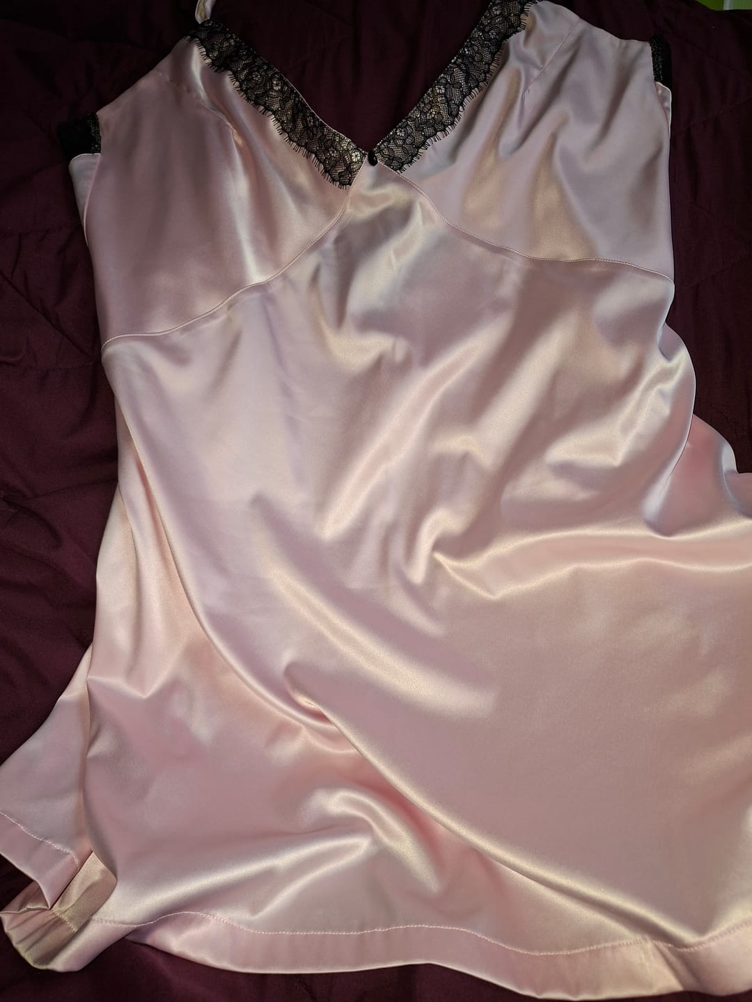Customer photo review of Women's nightgown: SATIN - PINK & BLACK
