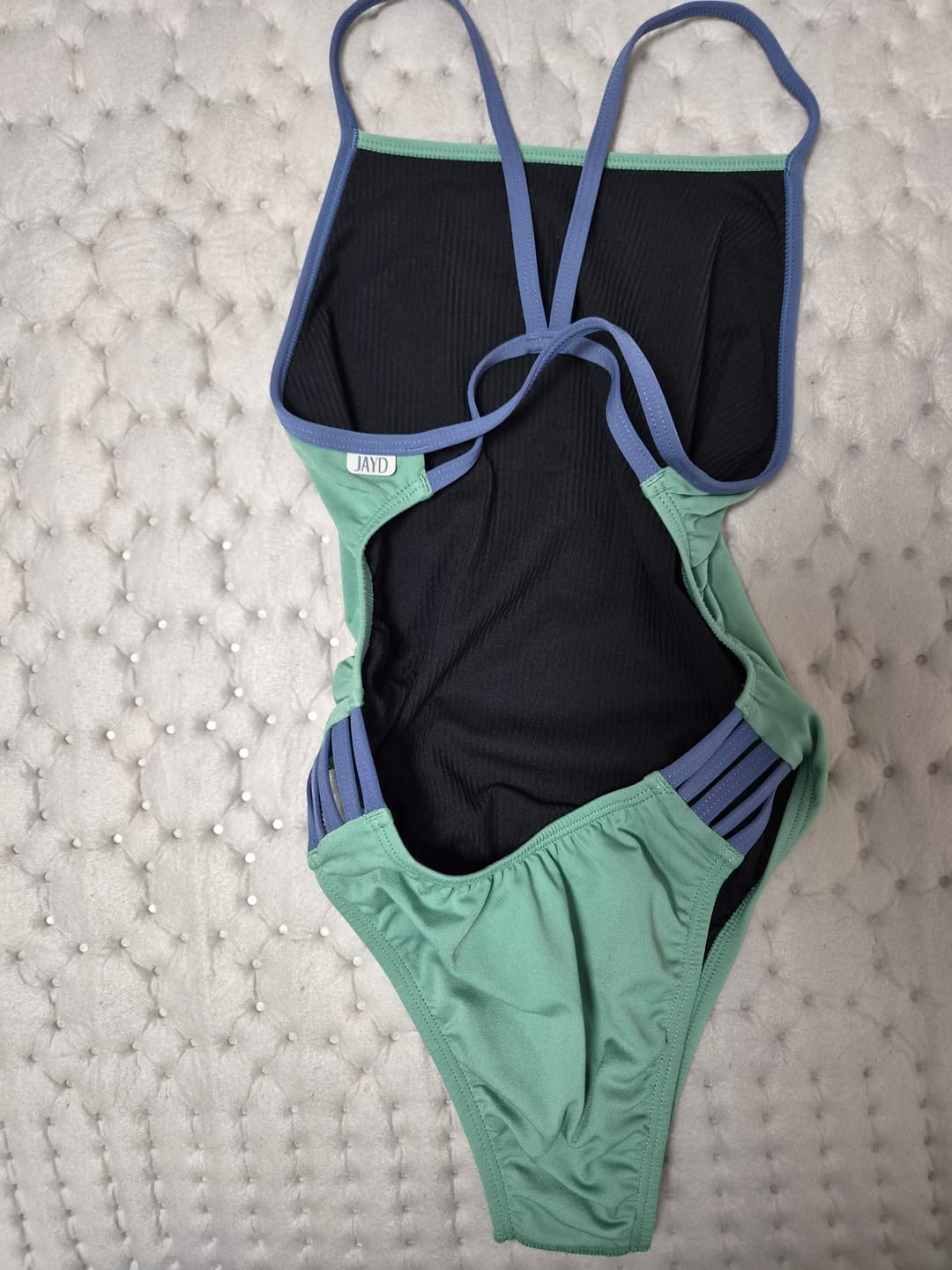 Customer photo review of LENNOX ONE PIECE - Matcha|Storm