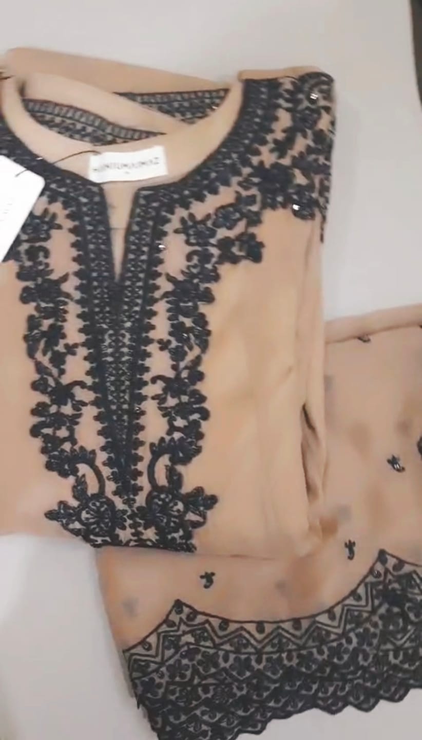 Customer photo review of ARZU