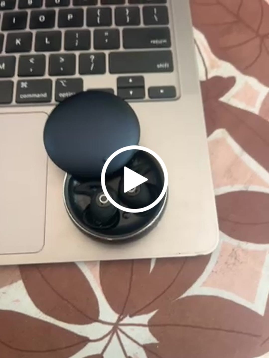Customer video review of Bluetooth Moto Earbuds