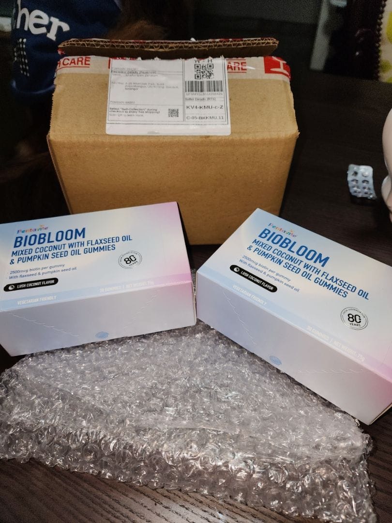 Customer photo review of Biobloom Mixed Coconut With Flaxseed Oil & Pumpkin Seed Oil Gummies