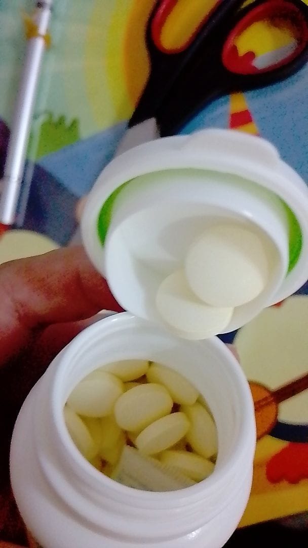 Customer photo review of Calcium, Vitamin B1, B2, Vitamin D3 & Taurine Milk Chewable Tablet