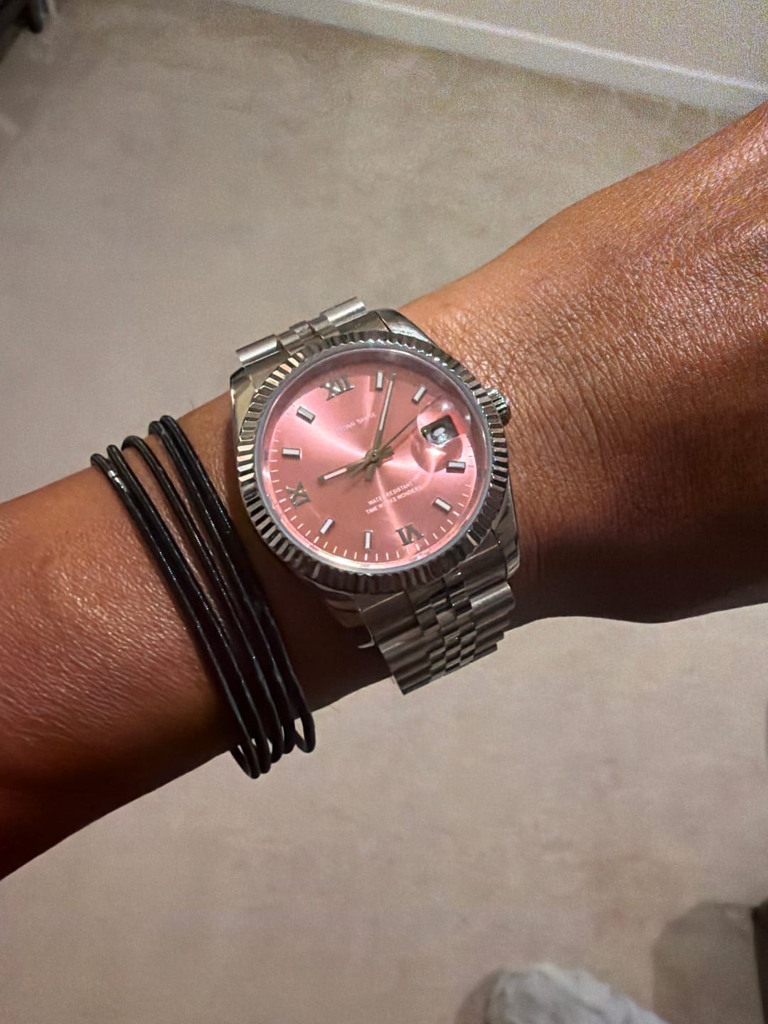 Customer photo review of EONDATE CLASSIC WATCH