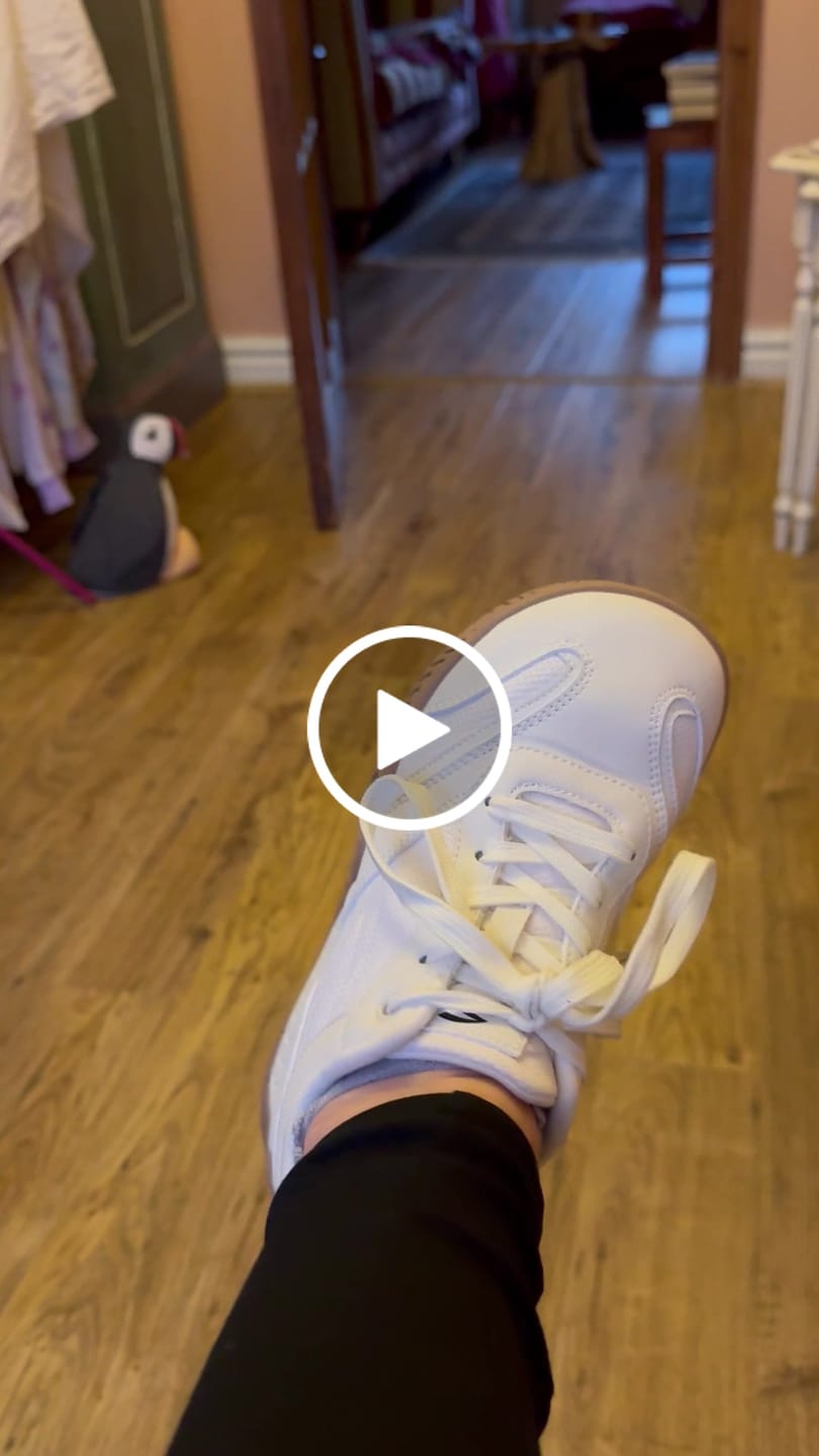 Customer video review of Marigold - Wide Toe Shoes