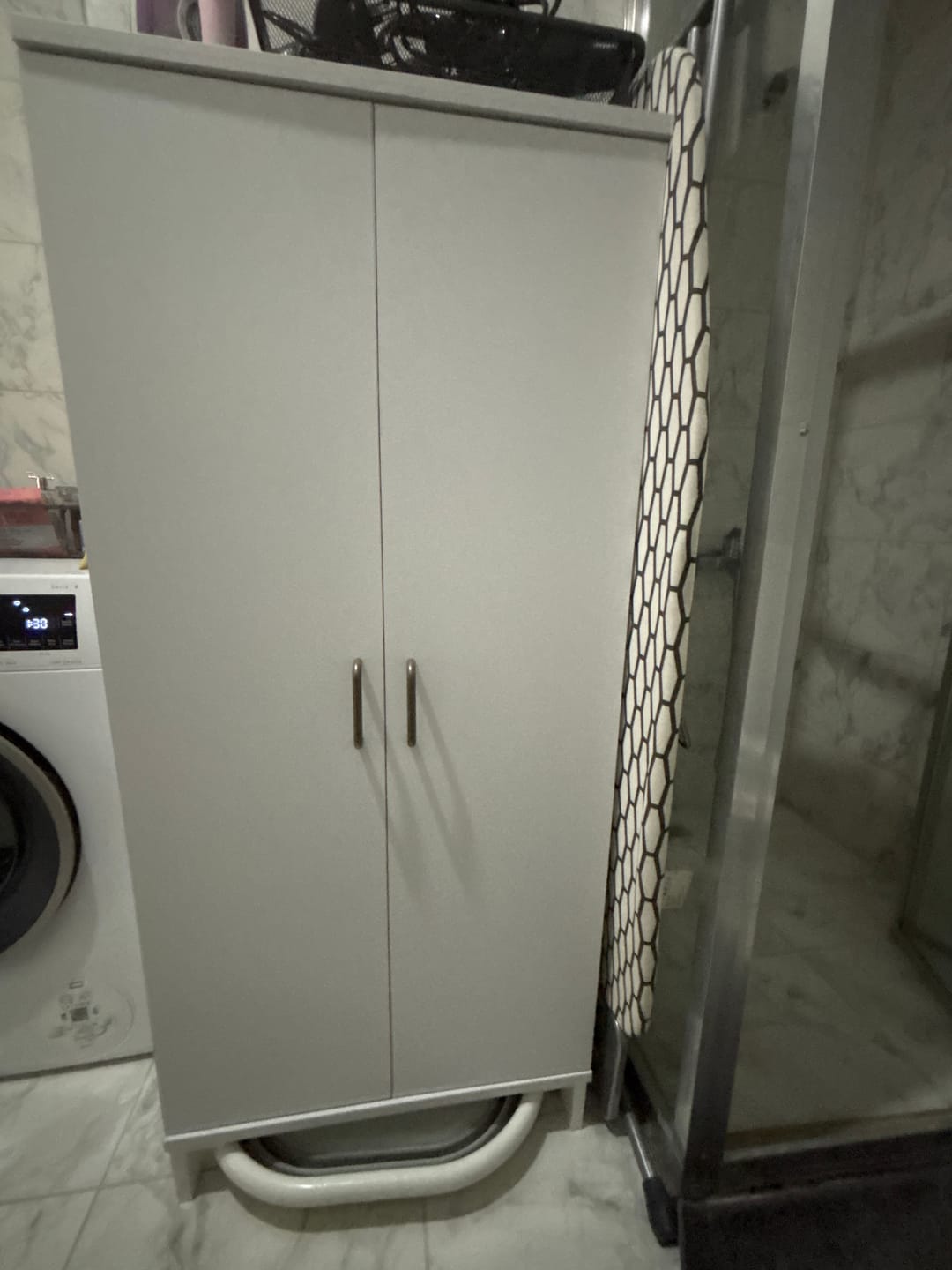 Customer photo review of Rani KC114 Banyo Dolabı 2 Kapaklı 3 Raflı Çok Amaçlı Dolap Beyaz
