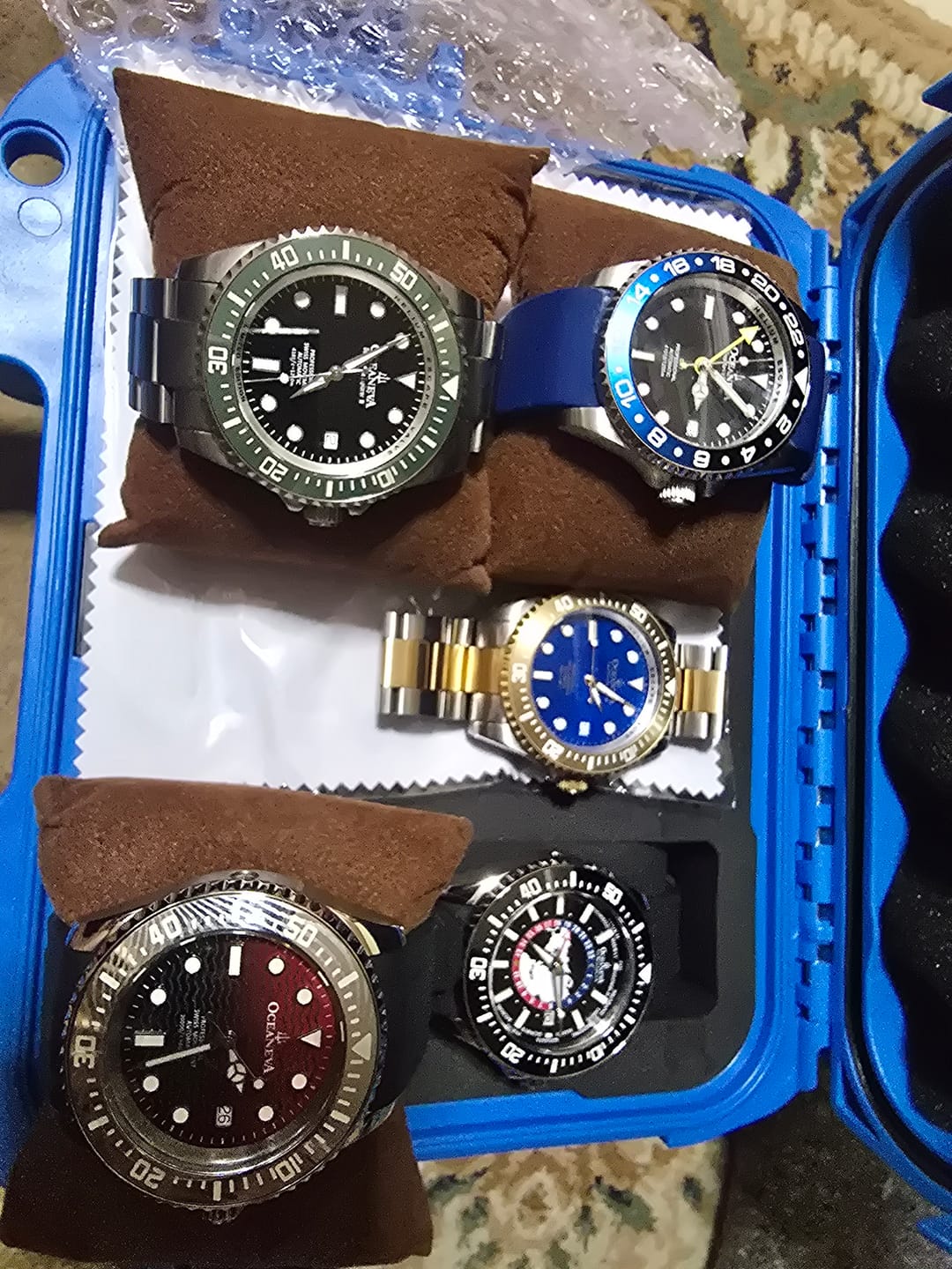 Customer photo review of Oceaneva WorldTime 6000m Automatic Grade 5 Titanium GMT Watch Black