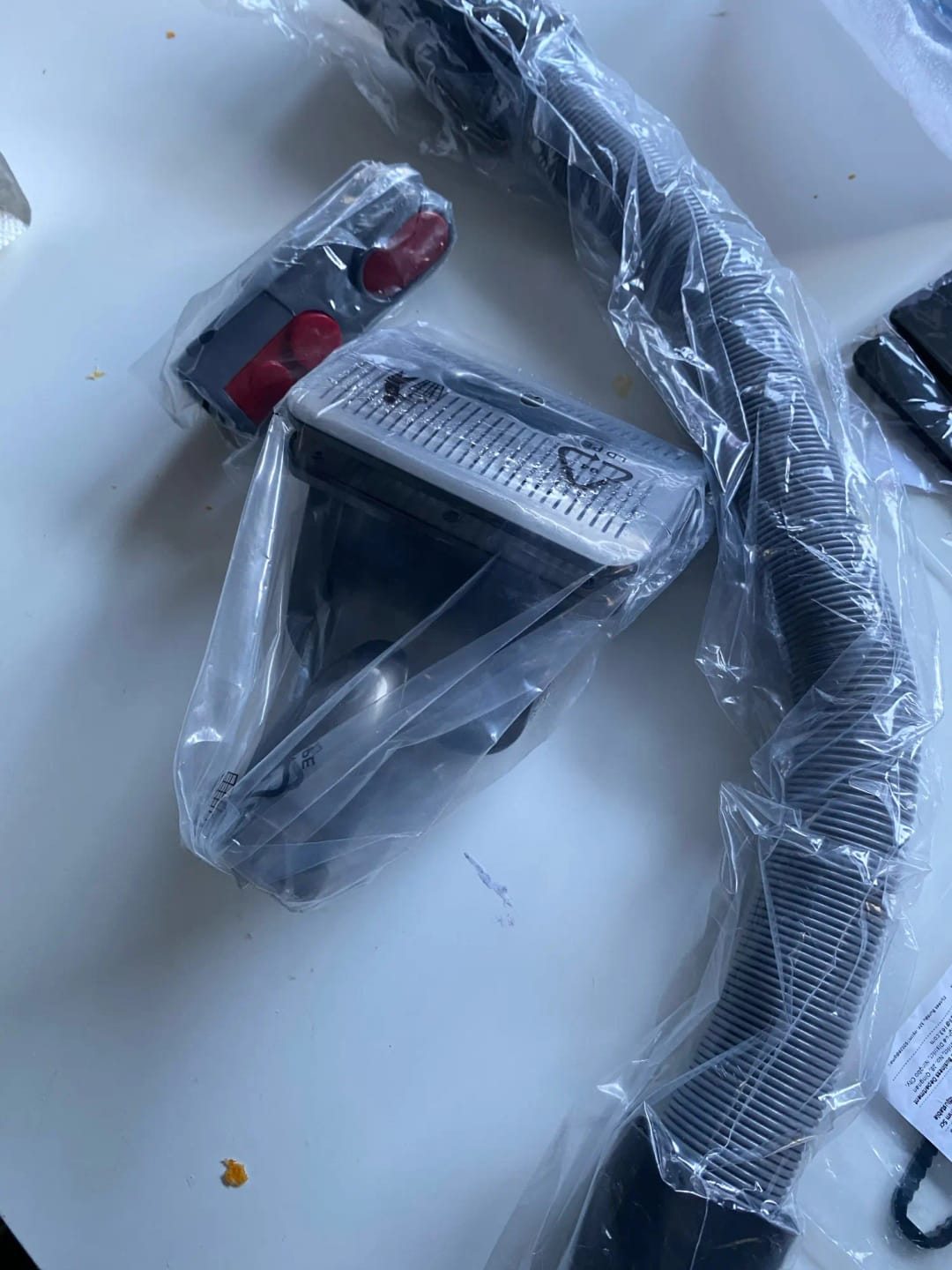 Customer photo review of The MiloPaw™ Ultimate Pet Grooming Vacuum Kit (Dyson Compatible)