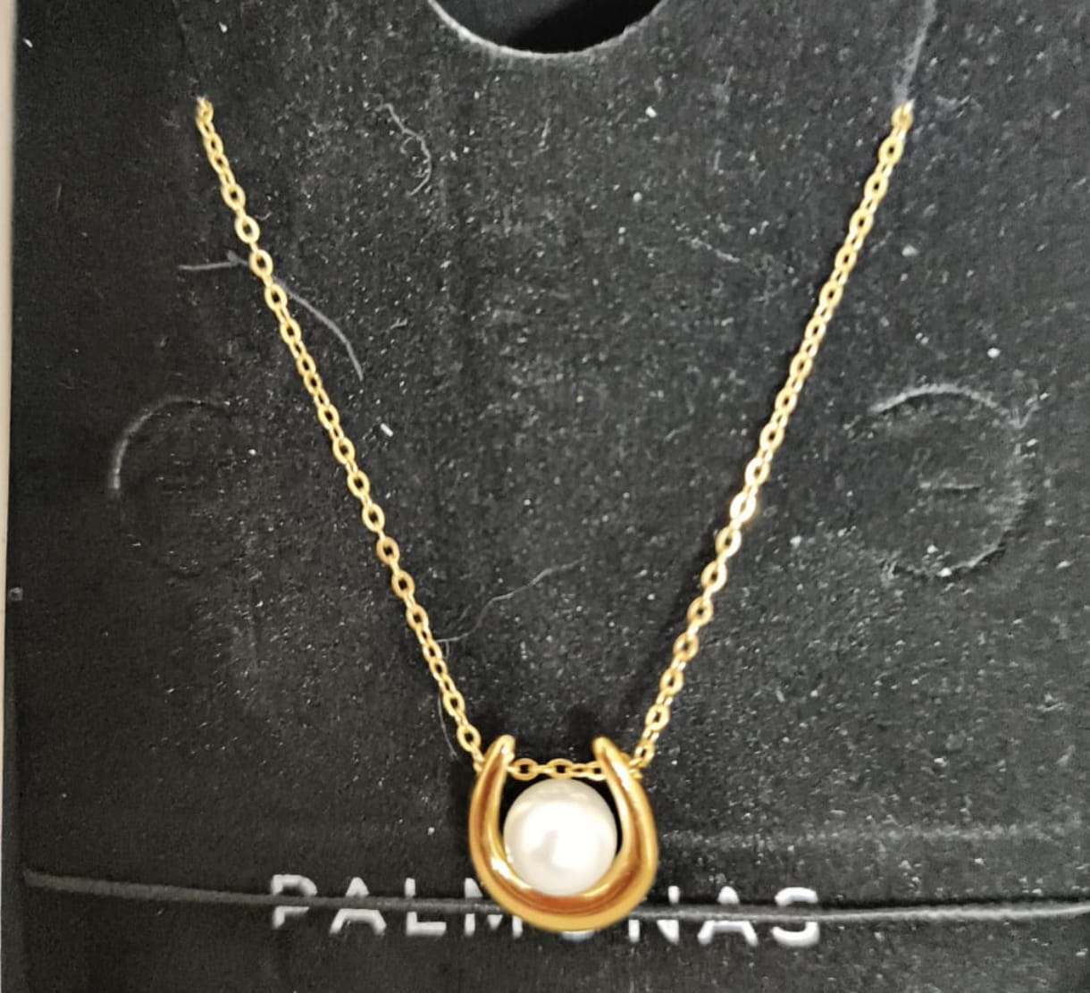 Customer photo review of Pearl Embellished U Necklace