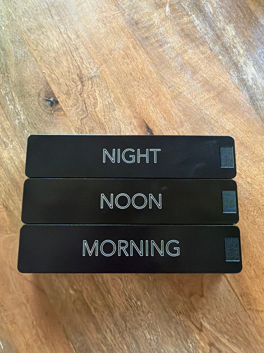 Customer photo review of Magnetic Middle Packaging