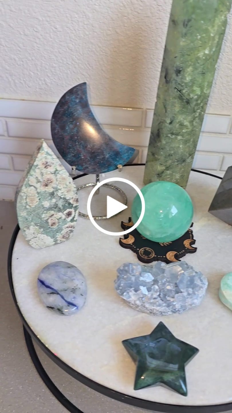 Customer video review of Kiki Crystal Five Elements Energy Mystery Box
