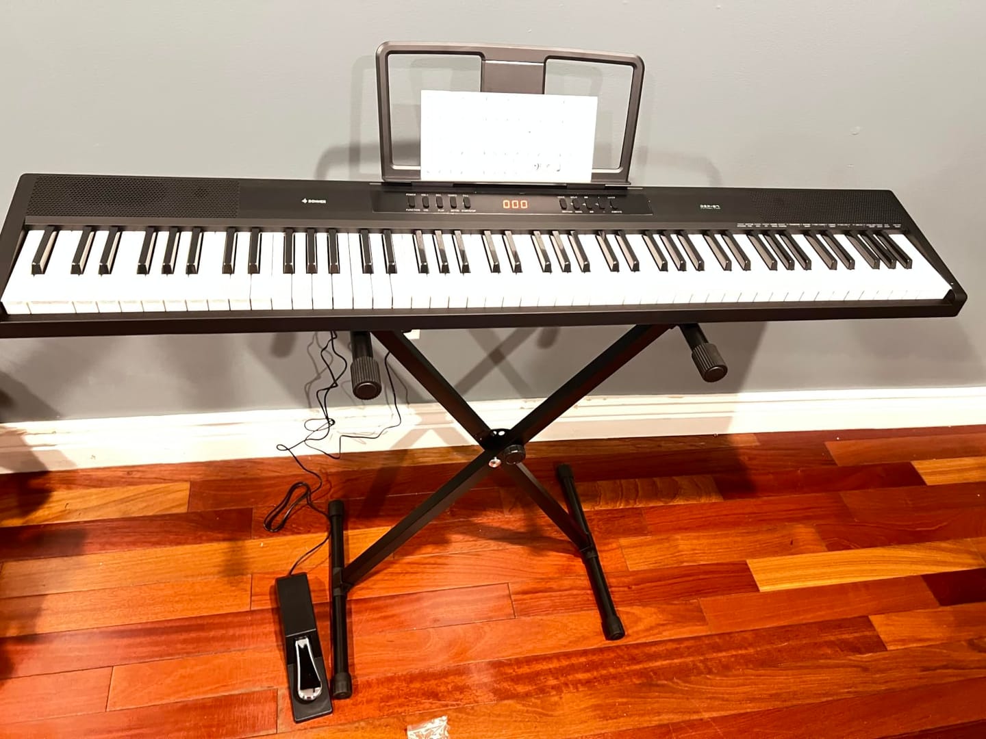 Customer photo review of Donner DEP-07 Portable Digital Piano