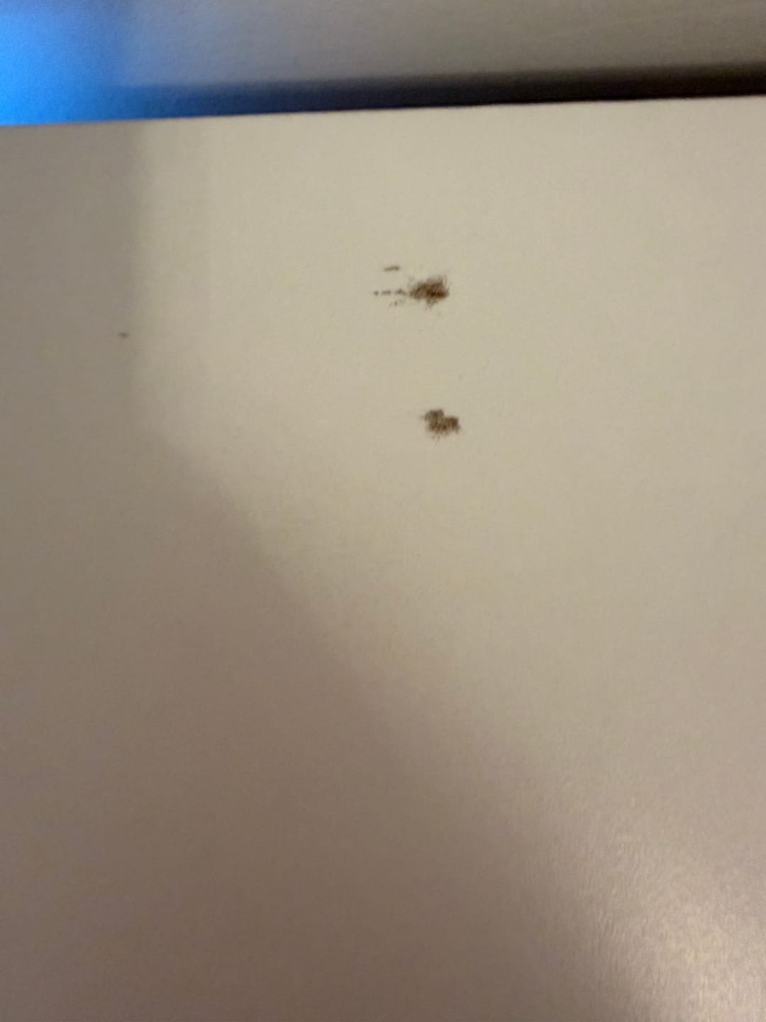 Customer photo review of Συρταριέρα Μοντέρνα Μπουφές Αποθήκευσης για Σαλόνι Υπνοδωμάτιο 6 Συρτάρια με φωτισμό LED και σταθμό φόρτισης 40 x 119 x 81,2 εκ LTS-B35316WB01