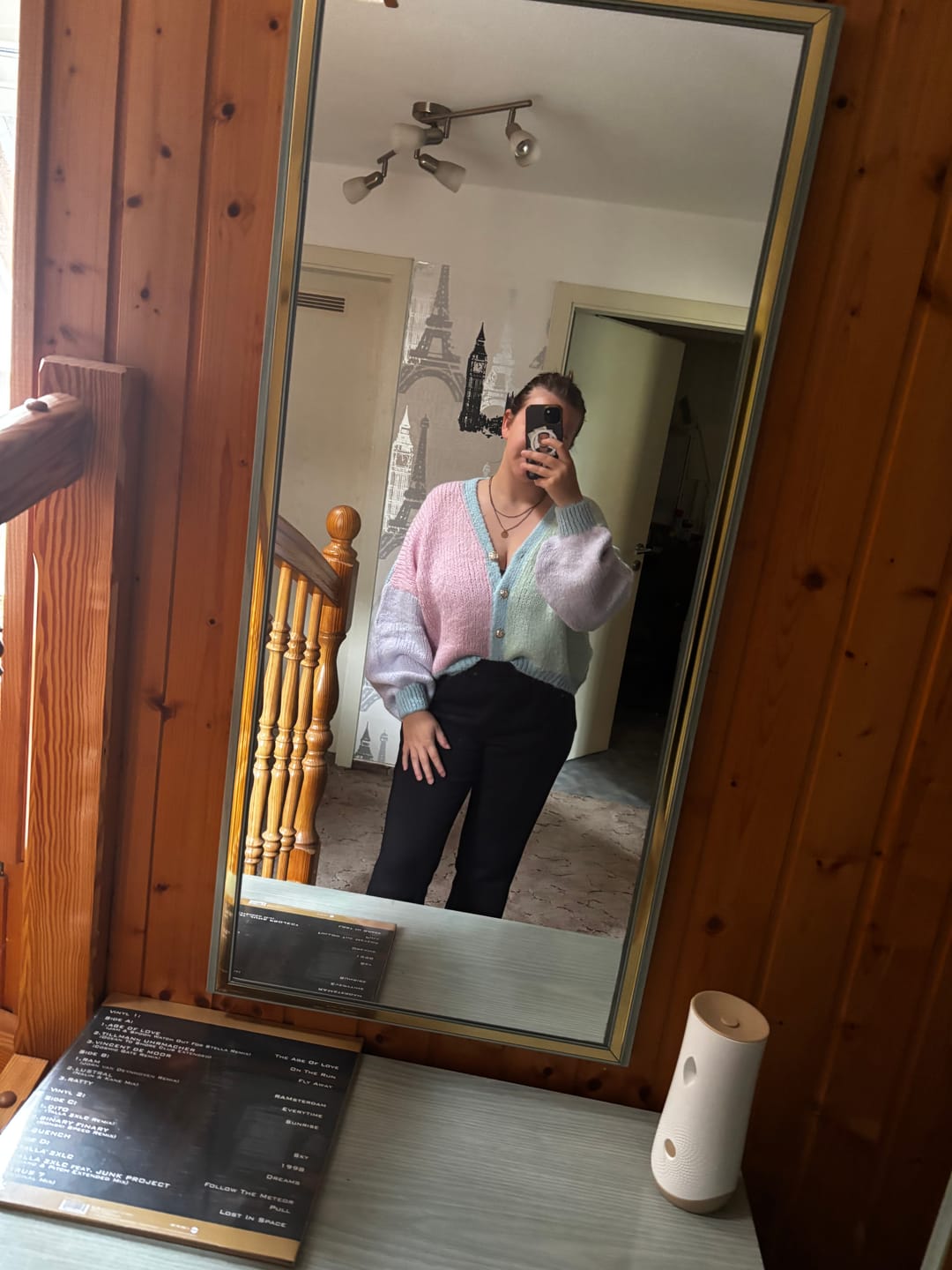 Customer photo review of Pastell Velvet Oversized Cardigan
