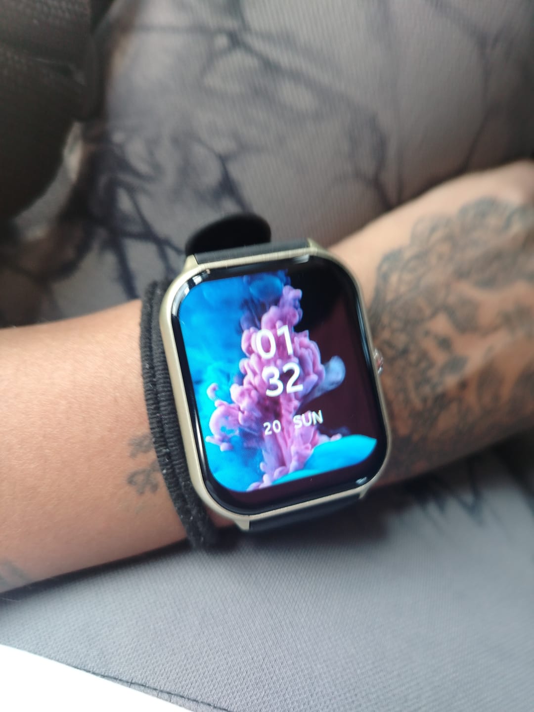 Customer photo review of Smartwatch Reloj Kronos Blaze STF Pantalla 1.96" Resistencia al agua IP67