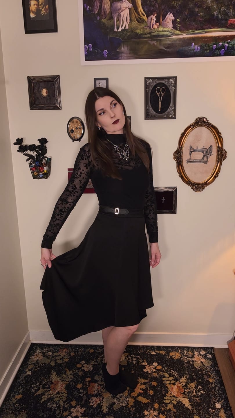 Customer photo review of Black Velvet Flowers On Black Mesh