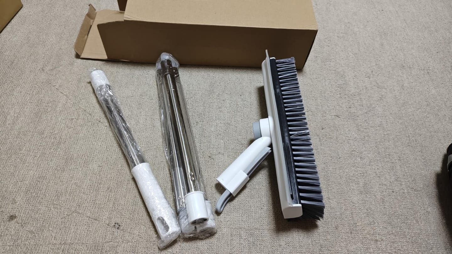 Customer photo review of Mopivo™ 180° Uzun Saplı Temizlik Fırçası
