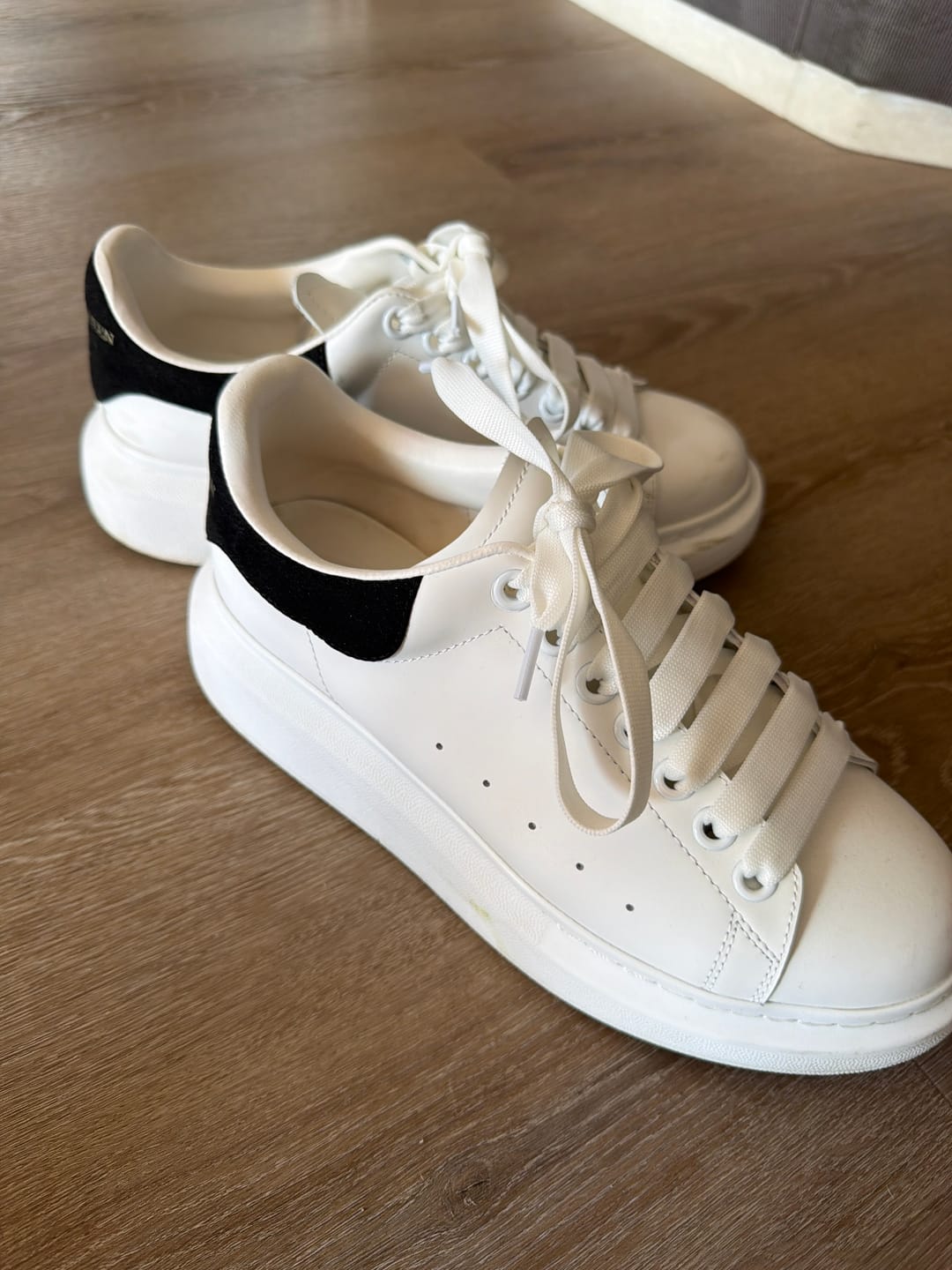 Customer photo review of Alexander Mcqueen Classica