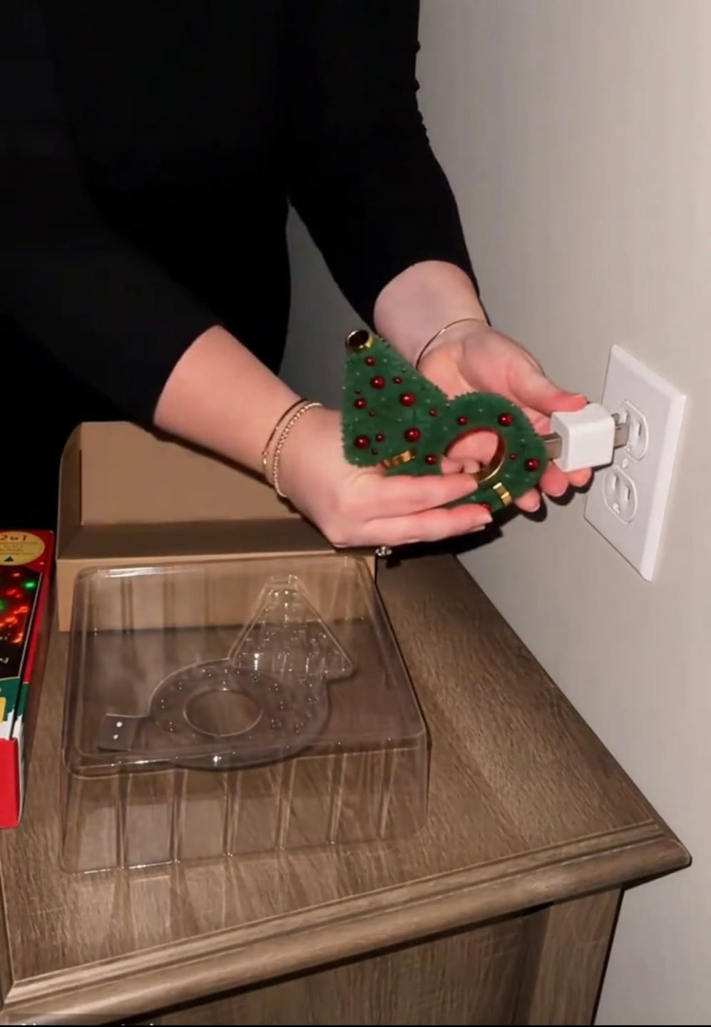 Customer photo review of Christmas USB Projector Light, Plug And Play HD Christmas Projector