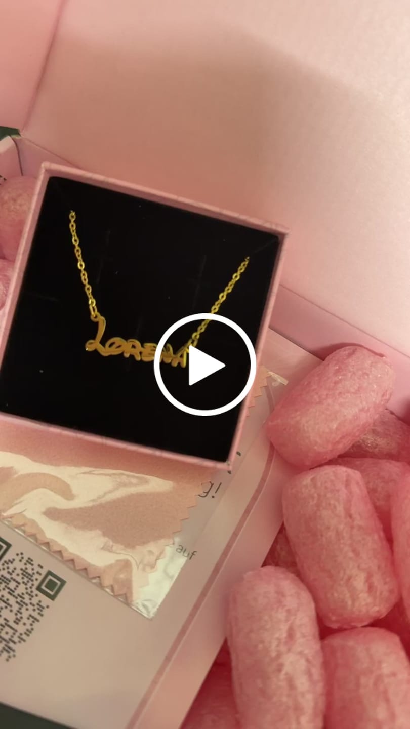Customer video review of Namenskette Sidney | 18K vergoldet
