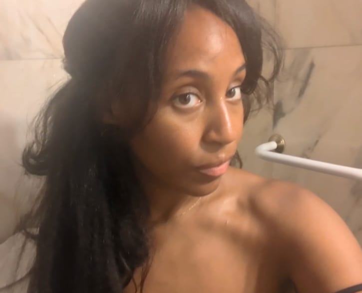 Customer photo review of LAMARA CLIP-IN  DARK BROWN