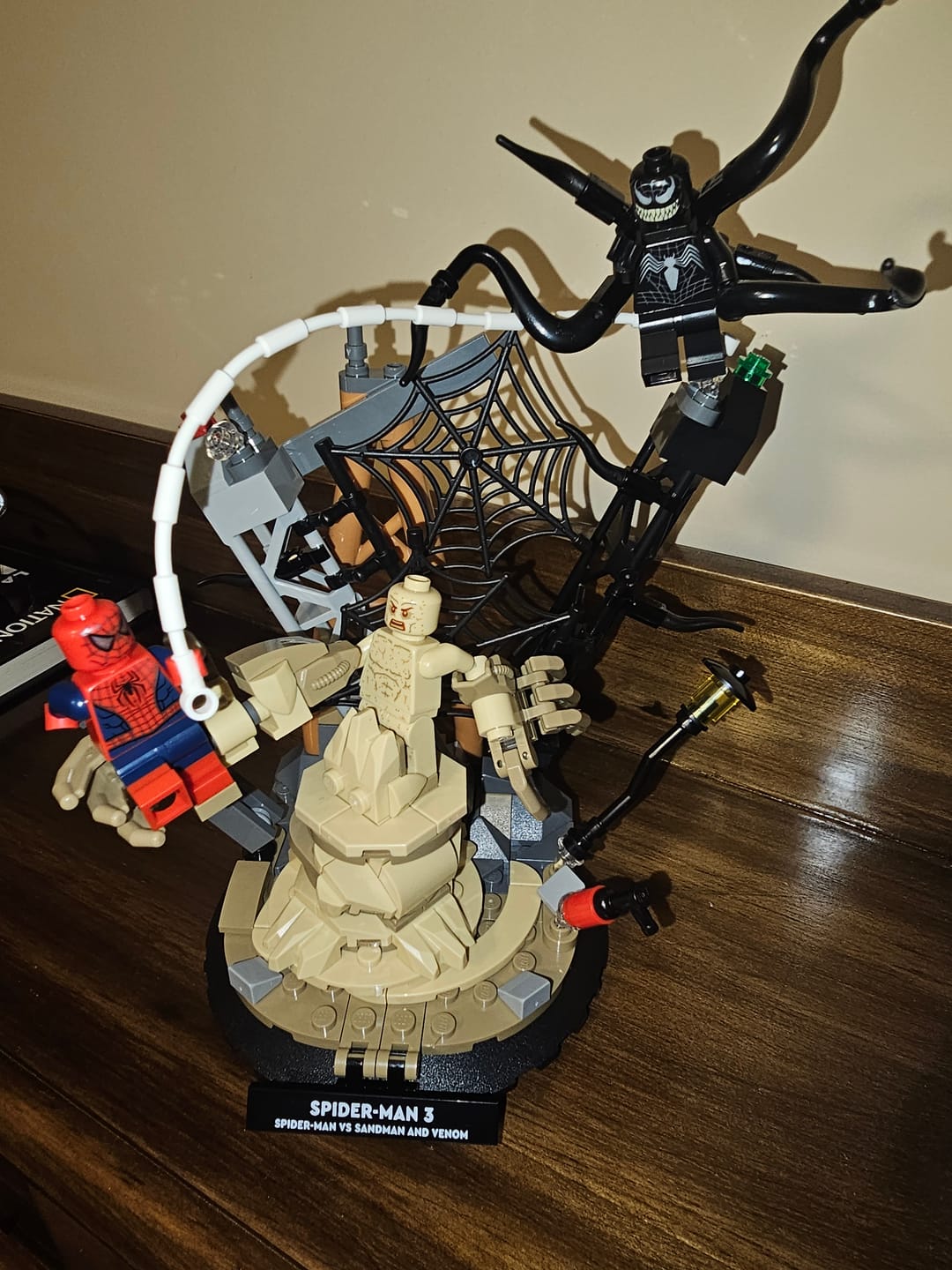 Customer photo review of Batalla Legendaria: Spider-Man vs. Sandman