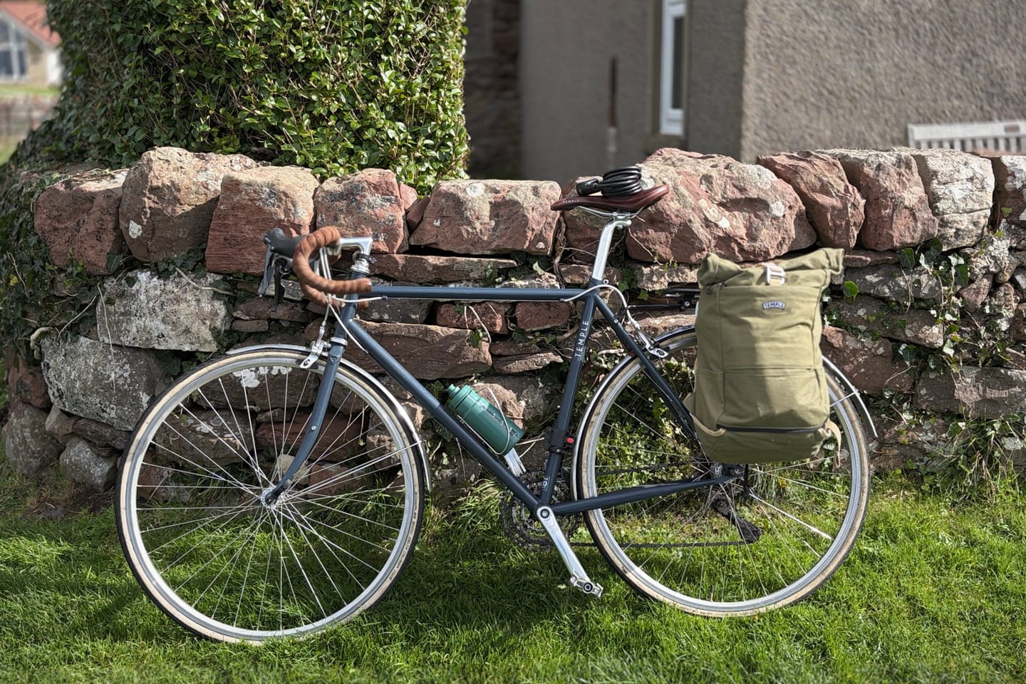 Customer photo review of Temple Pannier Backpack - Fern Green