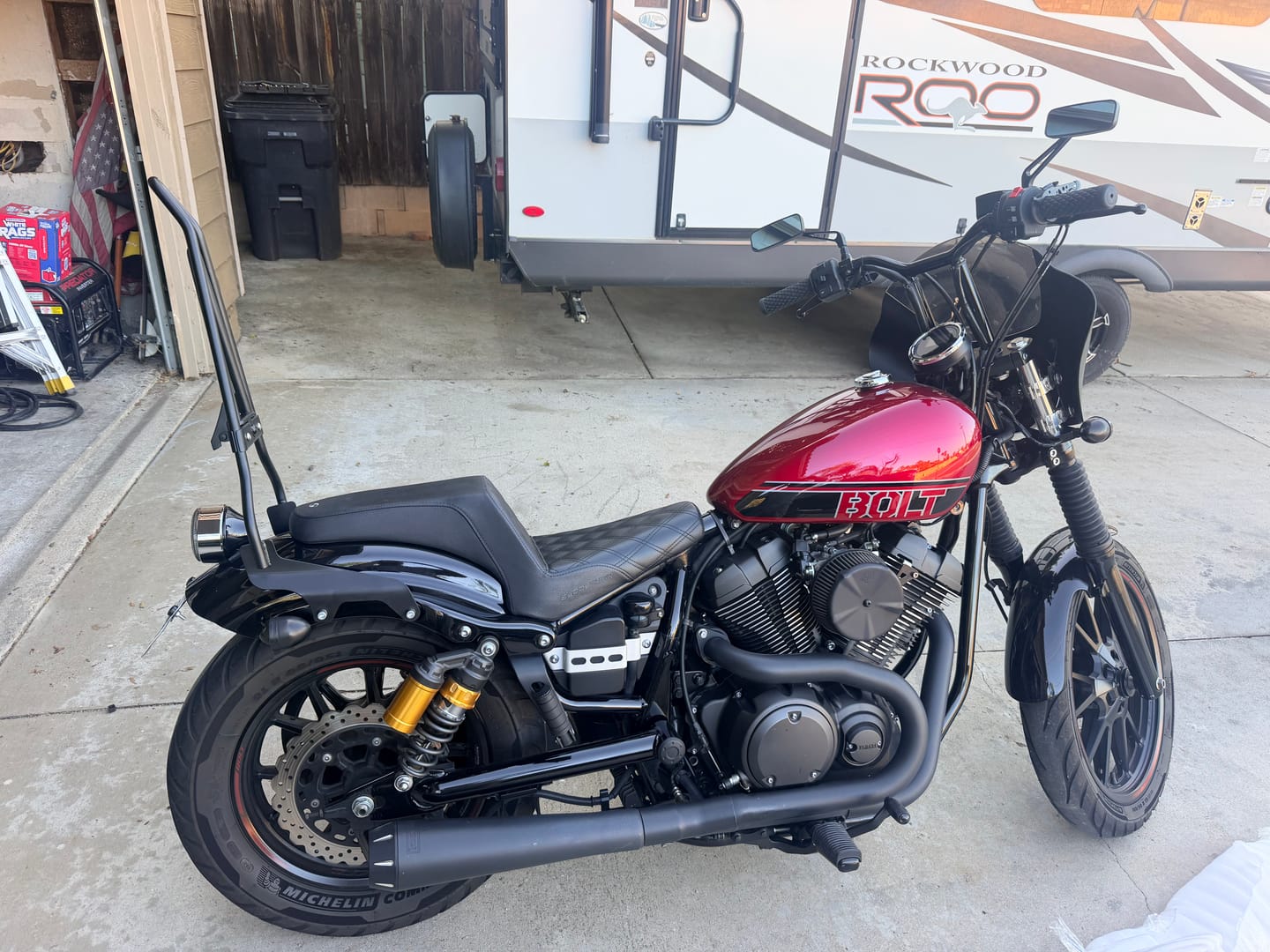 Customer photo review of Iron Born Blade 25" Yamaha Bolt Sissy Bar with Foldable Luggage Rack Matte Black