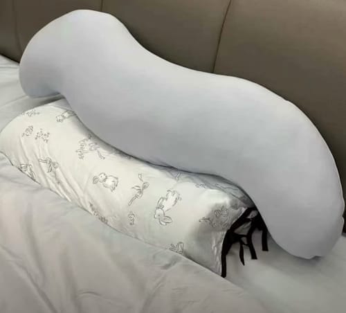 Customer photo review of The CuddleLog