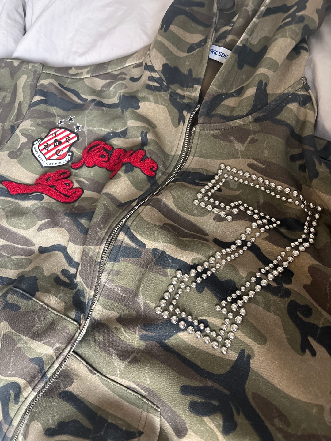 Customer photo review of Aelfric Eden Camo Zip Up Hoodie