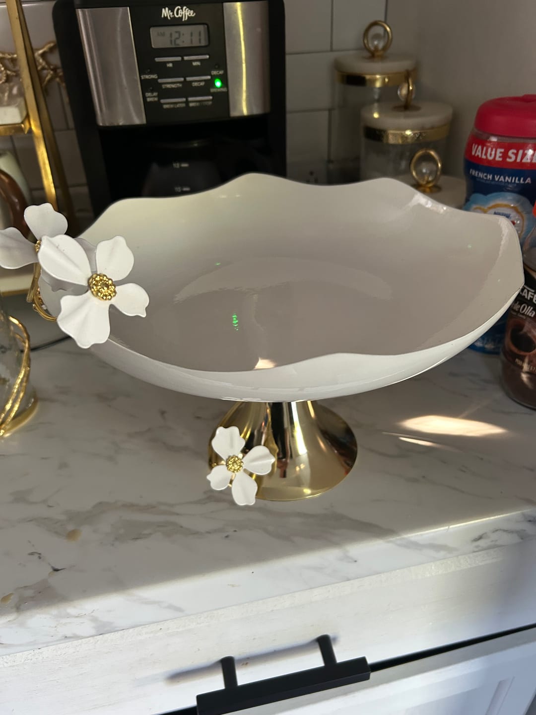 Customer photo review of White Bowl Enamel Coating And brass Base.