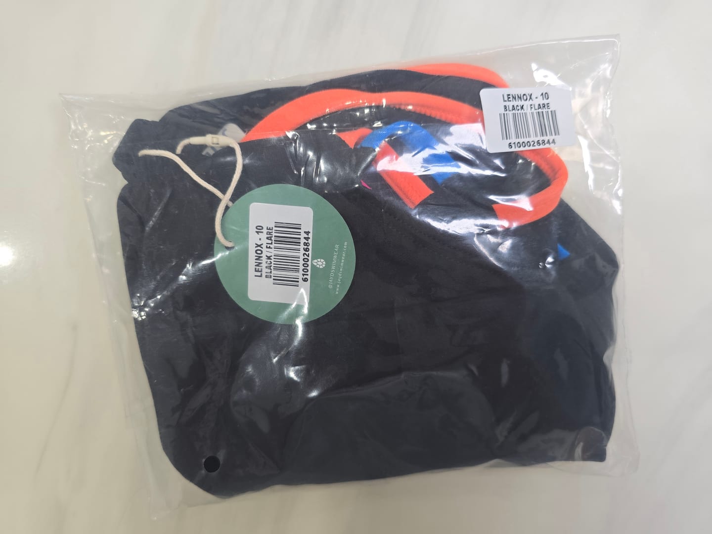 Customer photo review of LENNOX ONE PIECE - Black|Flare