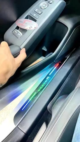 Customer photo review of Set 2 pezzi soglie portiera LED