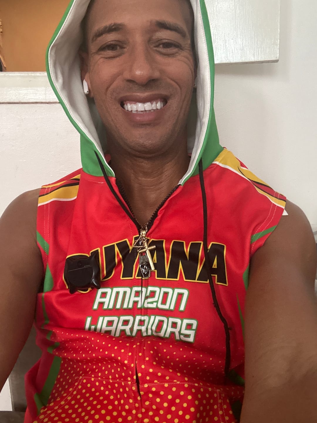 Customer photo review of Custom Guyana 2026 Amazon Warriors Cricket Sleeveless Zip Hoodie Go Champions LT01