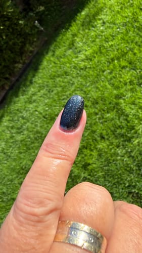 Customer photo review of Sapphire Black Dipping Powder