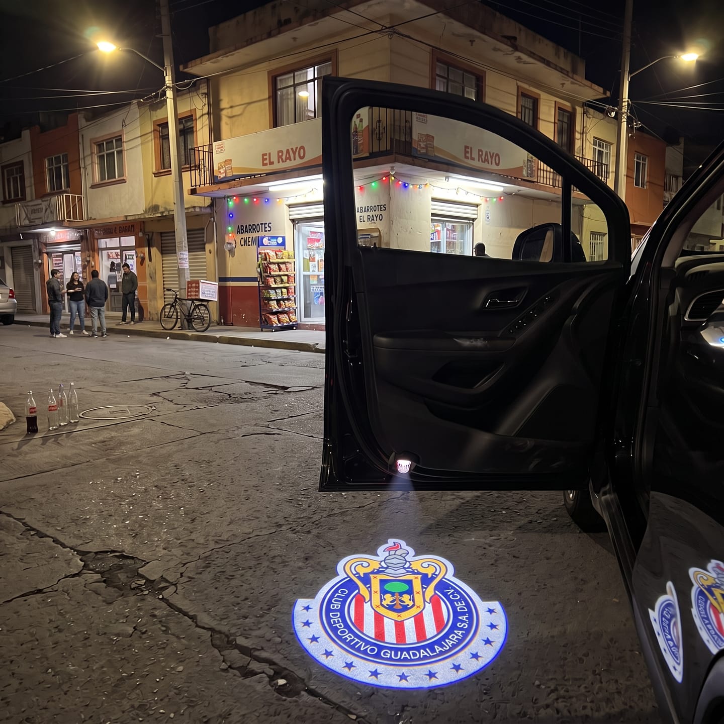 Customer photo review of Proyector para carro de equipo de futbol