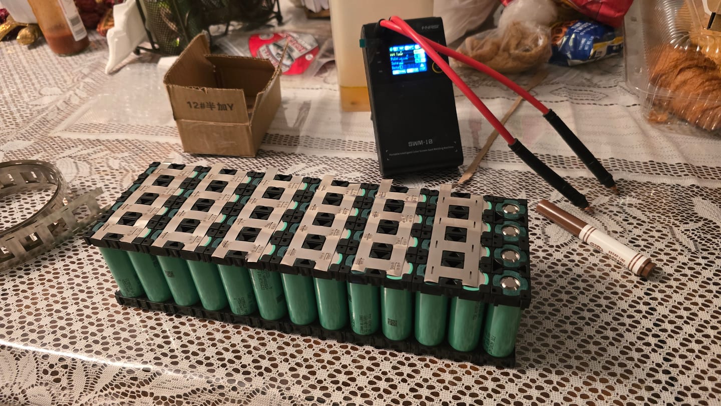 Customer photo review of Samsung 58E 21700 5330mAh 10.7A Battery